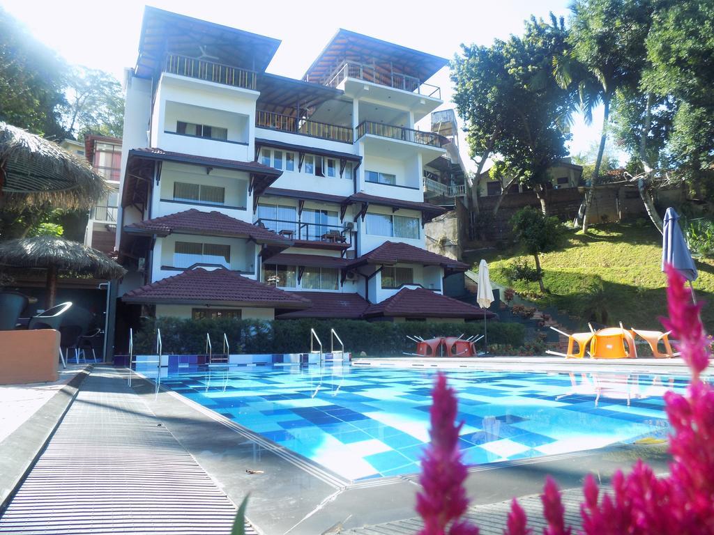 Kandyan Hotel ภายนอก รูปภาพ