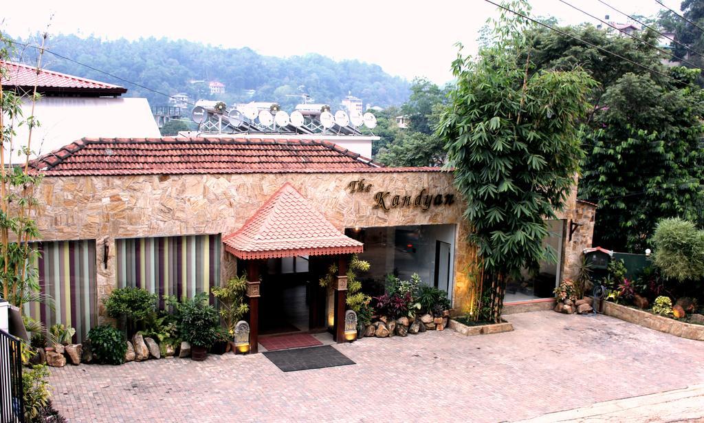 Kandyan Hotel ภายนอก รูปภาพ