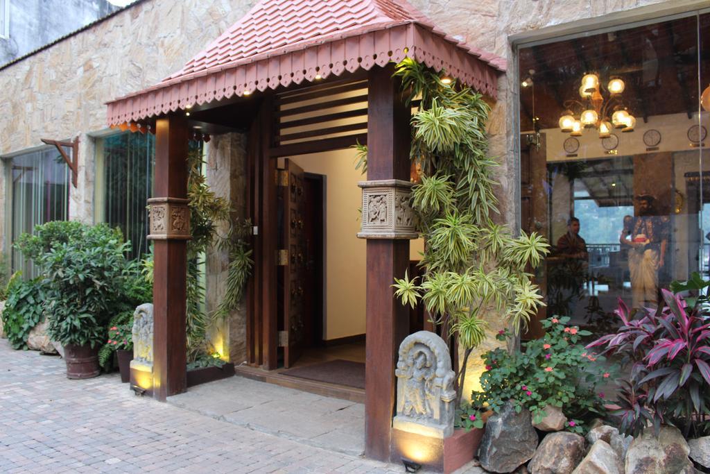 Kandyan Hotel ภายนอก รูปภาพ