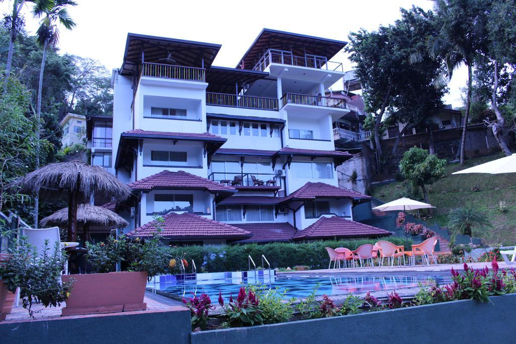 Kandyan Hotel ภายนอก รูปภาพ